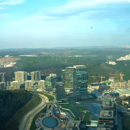Skyland - 52nd Floor Luxury Studio *