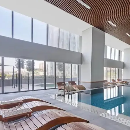 Skyland - 52nd Floor Luxury Studio