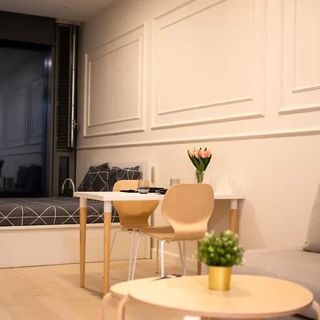 Skyland - 52nd Floor Luxury Studio Stambuł