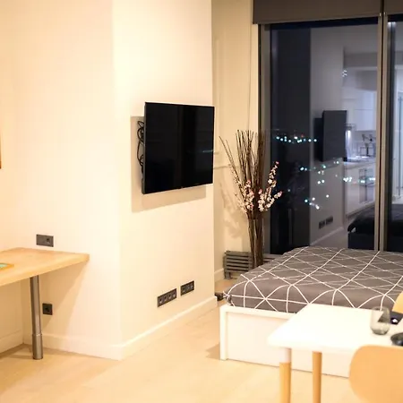 Skyland - 52nd Floor Luxury Studio Apartament