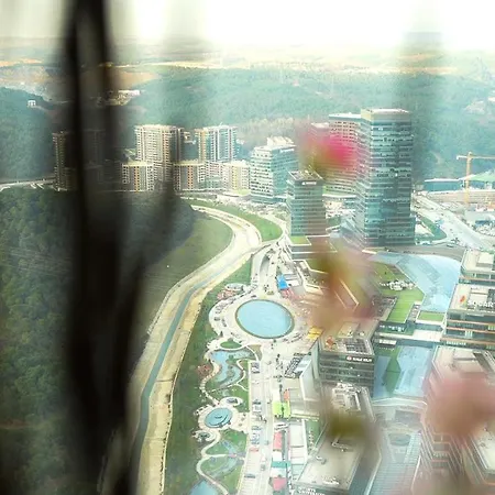 Apartamento Skyland - 52nd Floor Luxury Studio Istambul
